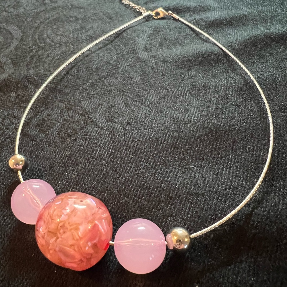 Vintage Silver Tone Wire Choker Necklace with Pink Resin Beads 14”